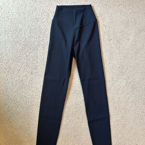 Buffbunny material girl ribbed legging